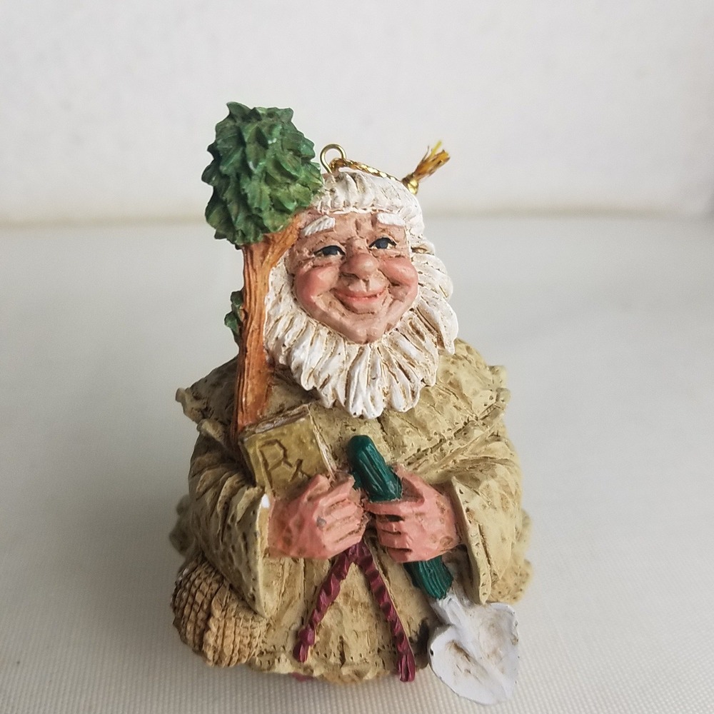 Whimsical Gnome Gardener monk Ornament Holding Tree Shovel Book Vntg Christmas‎